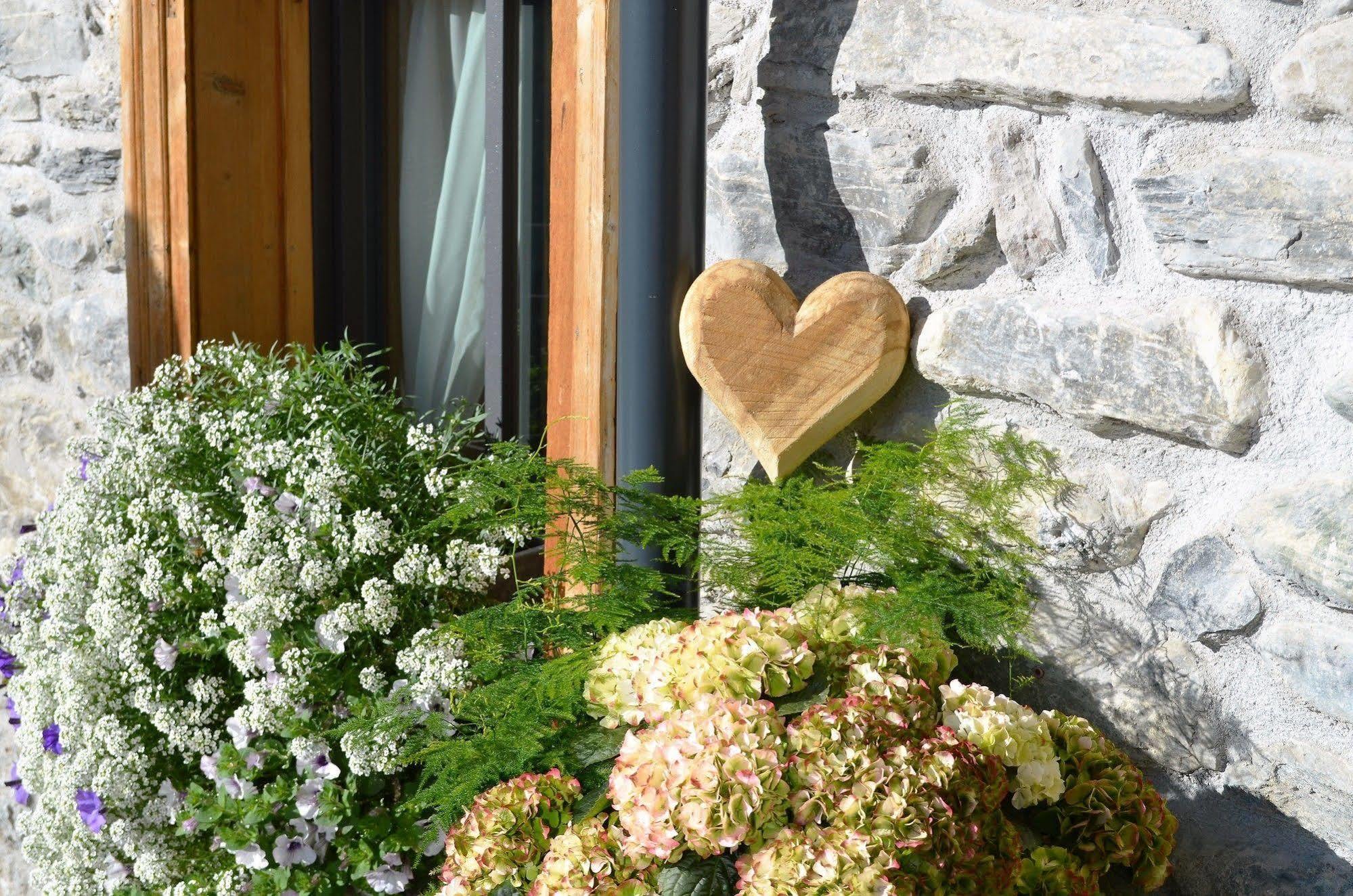 Laret Private Boutique Hotel - Adults Only Samnaun Exterior foto